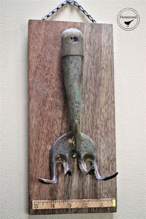 9 New Ways To Repurpose Your Old Gardening Tools Old Garden Tools