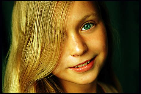 file face of blonde girl wikimedia commons