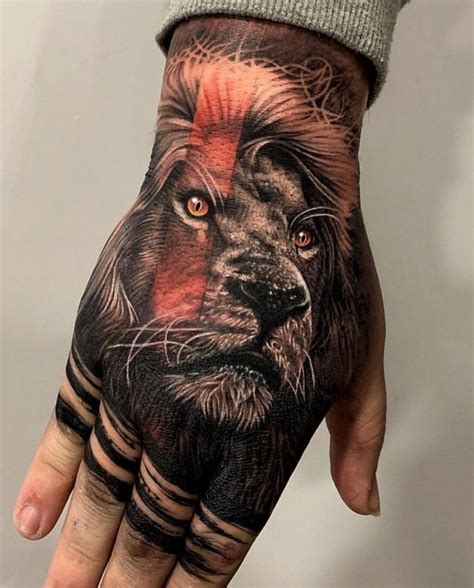 Der löwe steht hauptsächlich für könig, welche andere bedeutungen er hat erfährst du hier. Löwen Tattoos in unserer Galerie der Woche - Tattoo Spirit
