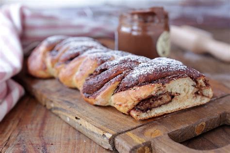 ricetta treccia di pan brioche al cioccolato