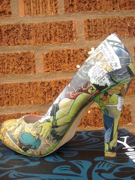 Poison Ivy Comic Book High Heels Some One Buymee These Fantastic