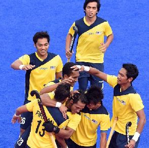Perlawanan di stadium hoki gelora bung karno jakarta itu bermula sengit, tiada gol terhasil pada suku pertama dan kedua. Malaysia Vs Pakistan Separuh Akhir Hoki Sukan Asia 2014 ...