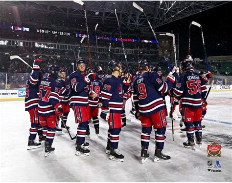 Winnipeg Jets Unsigned 2019 NHL Heritage Classic Team Celebration Photo