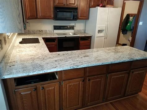 Granite countertops, created by nature and fashioned by modern technology, add c. Granite Kitchen Countertop | Gallery | Granite Slabs | O ...