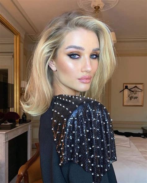 75 Hot Pictures Of Rosie Huntington Whiteley Will Take Your Breath Away