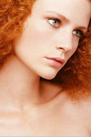 Pin By Jeanie Blackburn Simmons On Beauty In Red Ii Model Photos Fashion Models Pretty Redhead