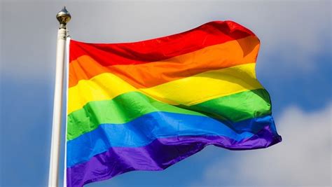 Ambaŭseksemuloj kaj transgenruloj (kun transseksuloj) (eo); How to be an LGBT Community Aly | Almar Resort Luxury Gay Hotel Puerto Vallarta