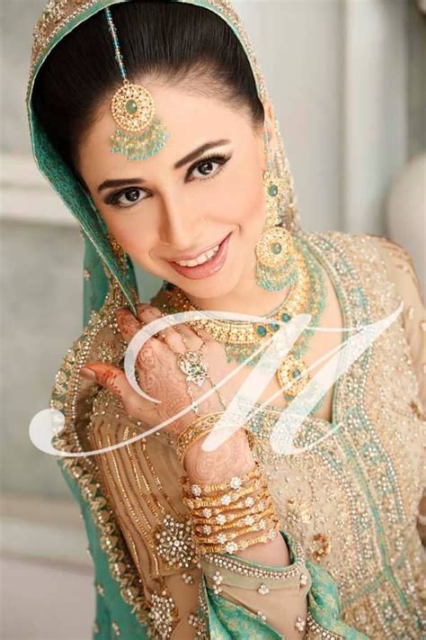 Valima Makeup Makeup By Madeeha Pakistani Bride Bride Makeup Crown