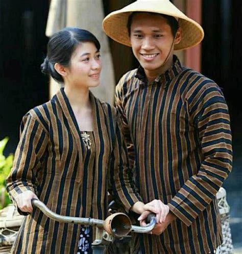 Gambar Baju Tradisional Jawa Tengah 483 Mewarnai Pakaian Adat Jawa