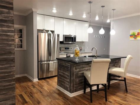 Whether you're a dealer, contractor or a designer, you'll find customized tools here. New Listing at 1602 Franklin Ave offered at $400,000 | White shaker cabinets, Oak hardwood ...