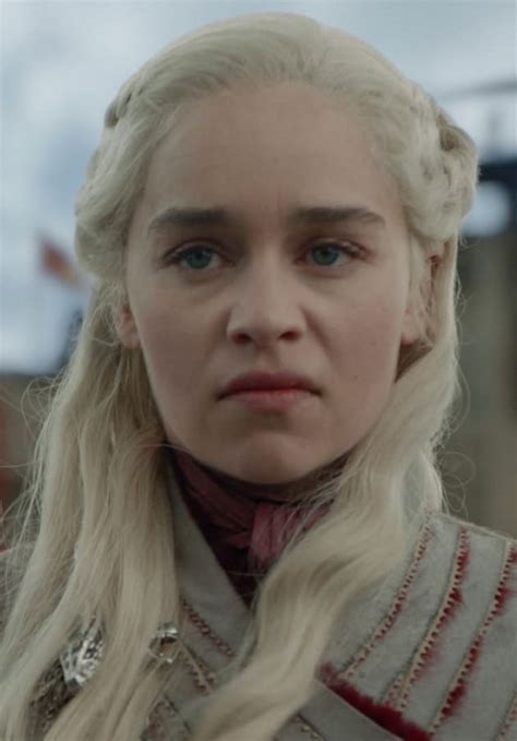 Game Of Thrones Emilia Clarke Feels Sad About Finale Backlash Tv