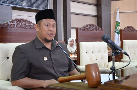 Abdul Rasid Ketua Dprd Kukar Definitif Tiga Wakil Ketua Juga Ditetapkan