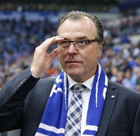 Samstag um 15:30 uhr trifft der bundesligist in der ersten runde des. FC Schalke 04: Wann Clemens Tönnies aufhören will - WELT