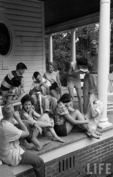 Pin By The Good Old Days On Good Old Days Vintage Photos Life Magazine Vintage Life