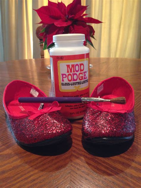 Mod Podge Kids Glitter Shoes To Keep The Glitter From Flaking Off When