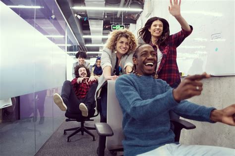 5 Tips To Have Fun At Work