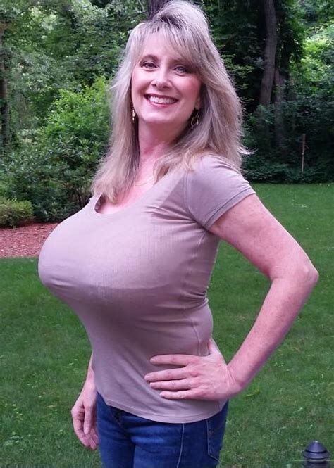 Image Result For 50 Yr Old Massive Breasted Women Boob Clothes Voluptuous Women Women