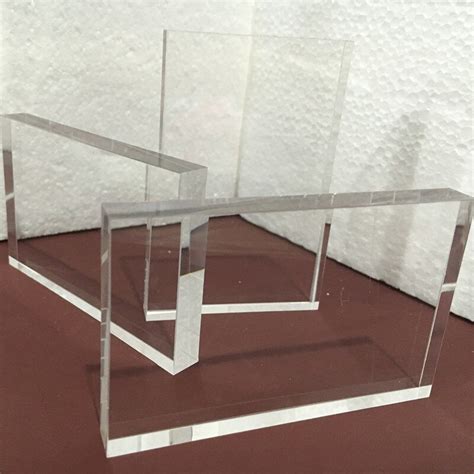 Glossy Acrylic Clear Sheet Size 8x4 Feet Thickness 2 20mm At Rs 40 Square Feet In Ahmedabad