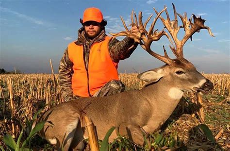 Deer With Massive ‘non Typical And Perhaps Record Breaking 47 Point