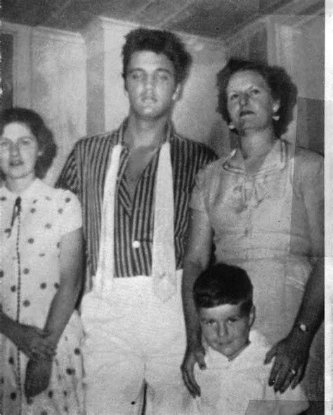 Foreverpresley Elvis At Graceland With His Cousins Shelby Jean