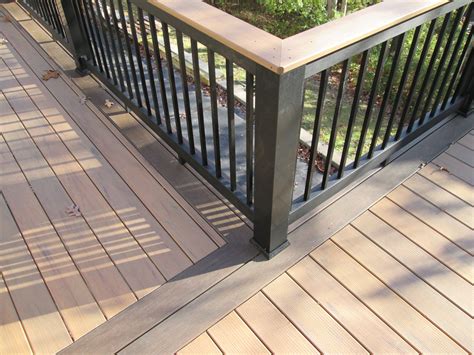 Hey guys, i'm looking to get your thoughts and opinions on a two tone deck paint job. 10 Spectacular Two Tone Deck Stain Ideas 2021