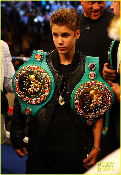Justin Bieber Floyd Mayweather Jr Boxing Victory Celebration Photo