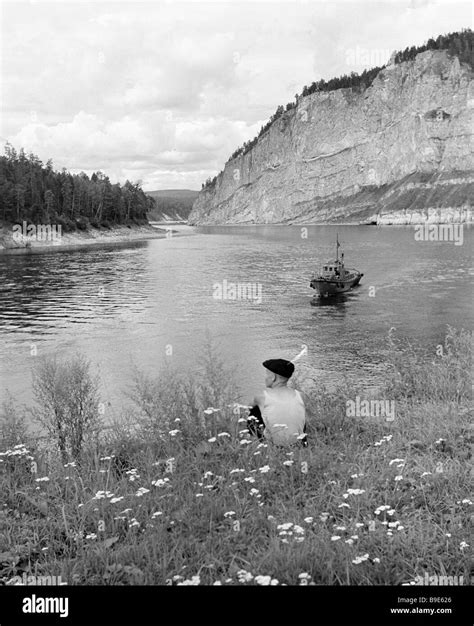 The Lena River In Summer Stock Photo Alamy