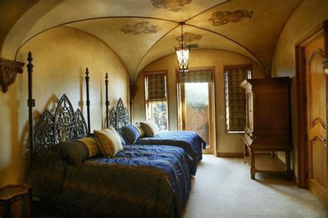 It all starts with the desire to cover a room. What is a Groin Vault Ceiling? | Tuscan design, Ceiling ...