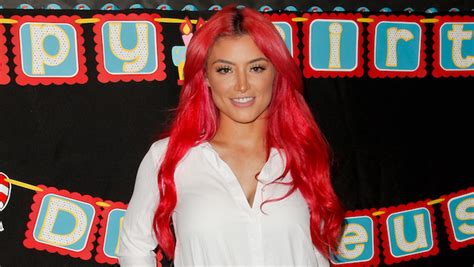 Eva Marie Posts Workout Video New Episode Of Shootin The Breeze
