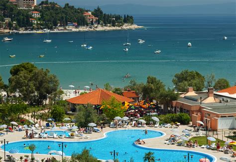 Hotel Hedera In Rabac Günstig Buchen Reisenaktuellcom