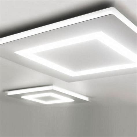 Design essenziale, linee pulite e ben definite, colori decisi: Plafoniere per bagno, cucina, soggiorno e camera da letto