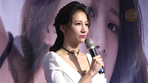 View allall photos tagged 林采緹. 林采緹寫真簽名會 最滿意的部位是這 - YouTube
