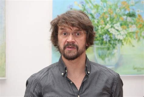 S nápadem přišel zpěvák dan bárta, který se o vážky zajímá a s ostravskými biology úzce spolupracuje. Dan Bárta, zpěvák 25tiletí, chodí opět do školy! Jde mu to ...
