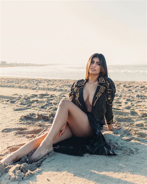 Like many others, the actress also was not happy with the trade. Hoe gaat het tegenwoordig met Mia Khalifa? » DailyBase.NL ...