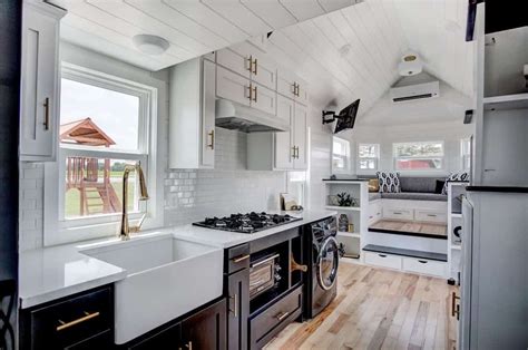 Check Out That Fabulous Farmhouse Sink In This Tiny House Kitchen I