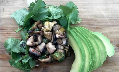 Keeps for up to a week. Hawaiian Style Portobello Mushroom Poke (Raw Marinated ...