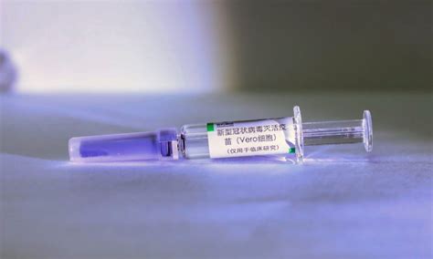 La vacuna es desarrollada por cansino biologics y el instituto de biotecnología de beijing y utiliza la el biológico de sinovac tiene efectividad del 65.7% en prevención de casos sintomáticos; En ensayo clínico una decena de 119 proyectos de vacuna ...