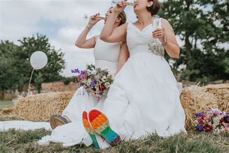 reinventing traditions for an lgbtq wedding 12 ideas to make your own wedding speech same sex