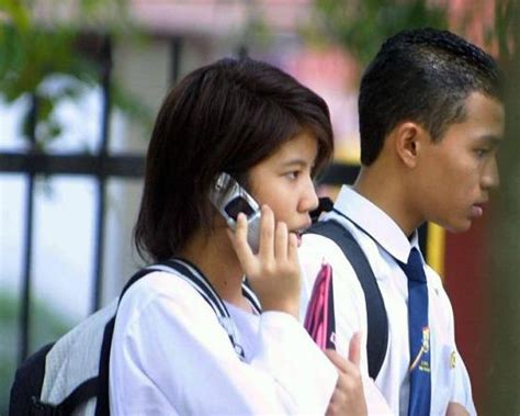 Benarkan Pelajar Bawa Telefon Bimbit Asas Ke Sekolah Exco Kedah Semasa Mstar