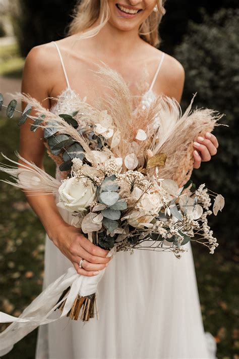 30 dramatic pampas grass wedding ideas that are new and unique blog