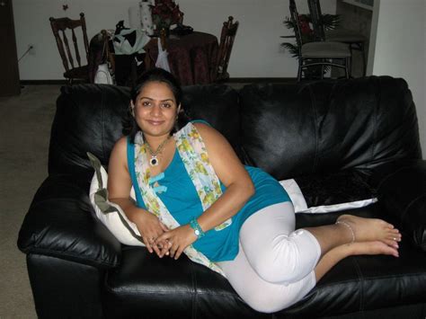 India S Most Purely Desi Aunty On Sofa