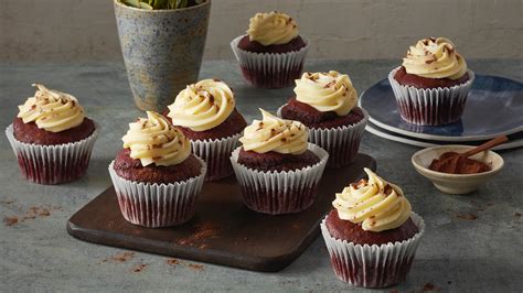 Spiced Red Velvet Cupcakes With Frosting The Neff Kitchen