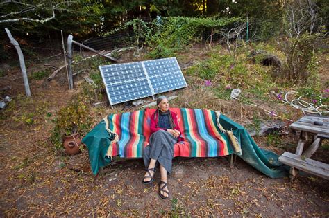 Powerful Photos Of People Living Off The Grid To Inspire Your Escape