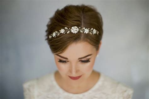 Short Hair Wedding Accessories For Brides Of All Styles And Tastes