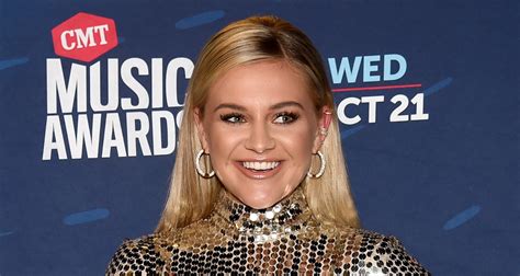 Kelsea Ballerini Shines At Cmt Music Awards 2020 After Moving House