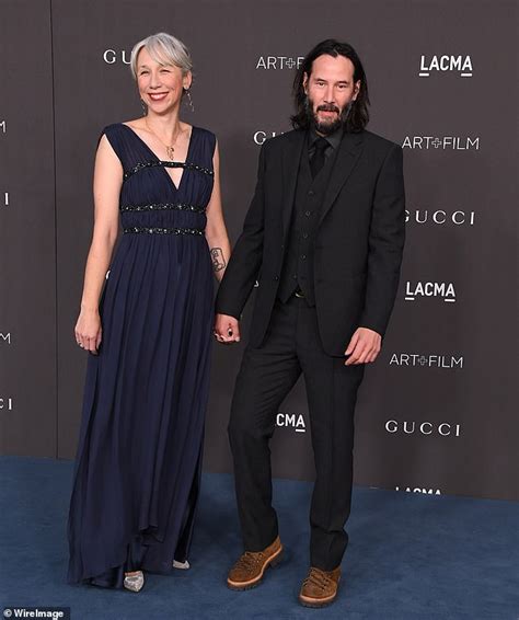Keanu Reeves And Artist Girlfriend Hold Hands At Lacma Gala Daily