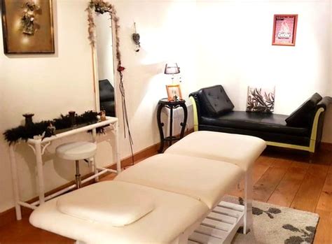 Centre De Massage Ayurv Dique Naturiste Tantrique Annecy Haute
