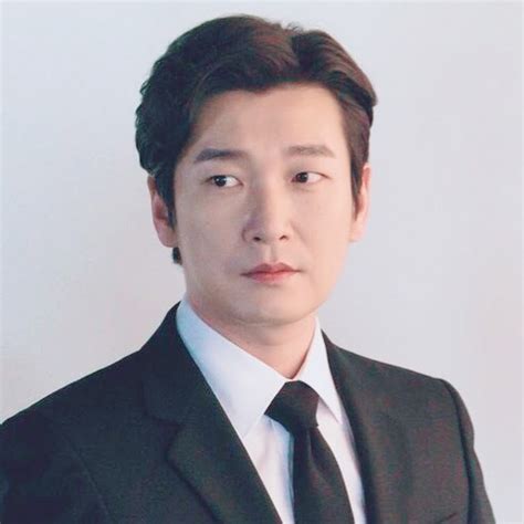 Последние твиты от 조승우 (@choseungwoo_b). 조승우 영업사원 - YouTube