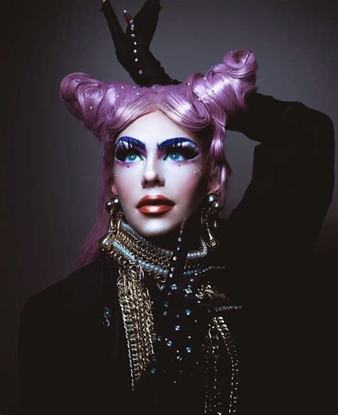 They are known for their youtube channel and as coaches on season 3 of la más draga. Pepe y Teo estrenan "Toma Mi Dinerita", competencia drag ...