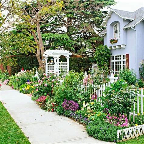 20 Beautiful Front Yard Cottage Ideas For Garden Landscaping Cottage